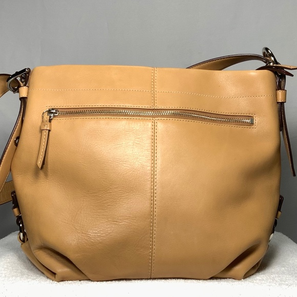 Coach Smooth Tan Duffle Shoulder Bag F15064 - Picture 2 of 13
